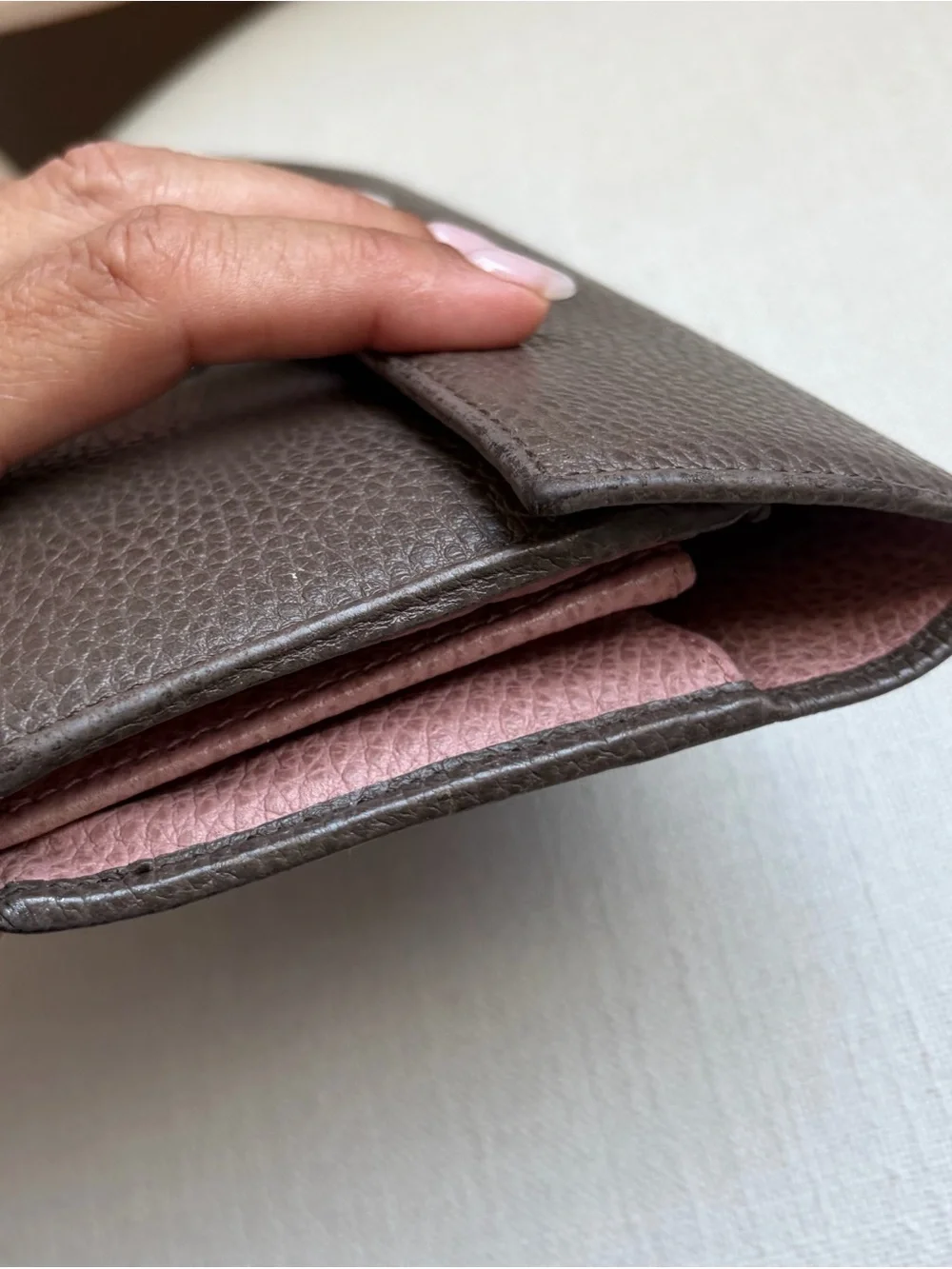GUCCI brown/pink pebbled leather long wallet
